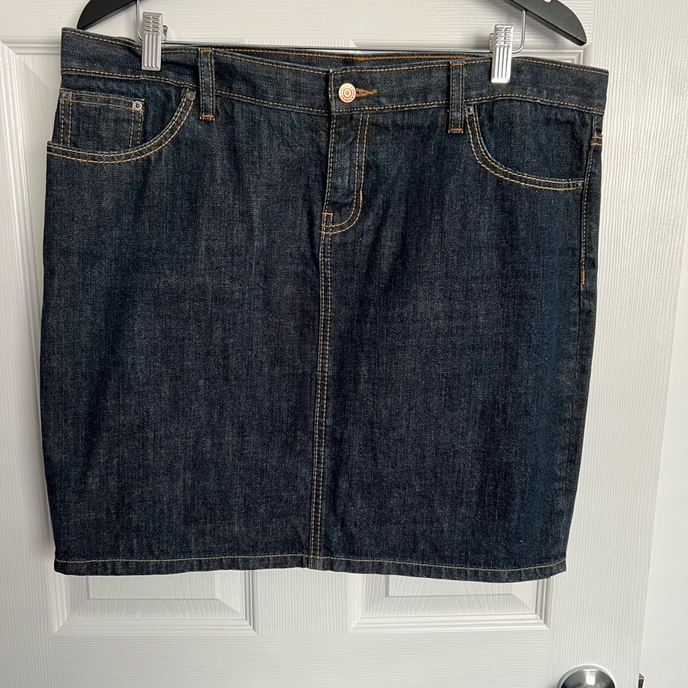 Gap jean skirt